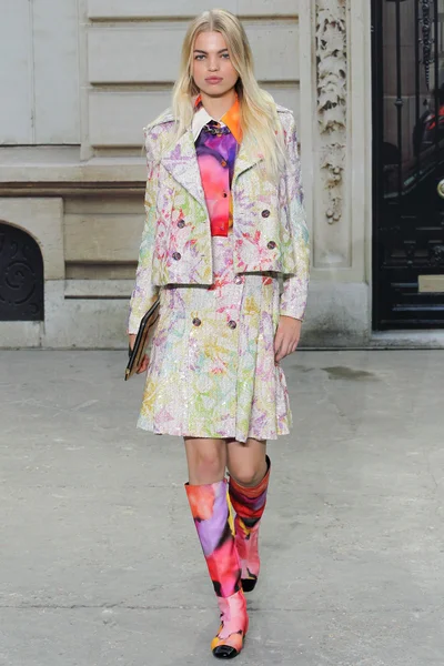 Look 13